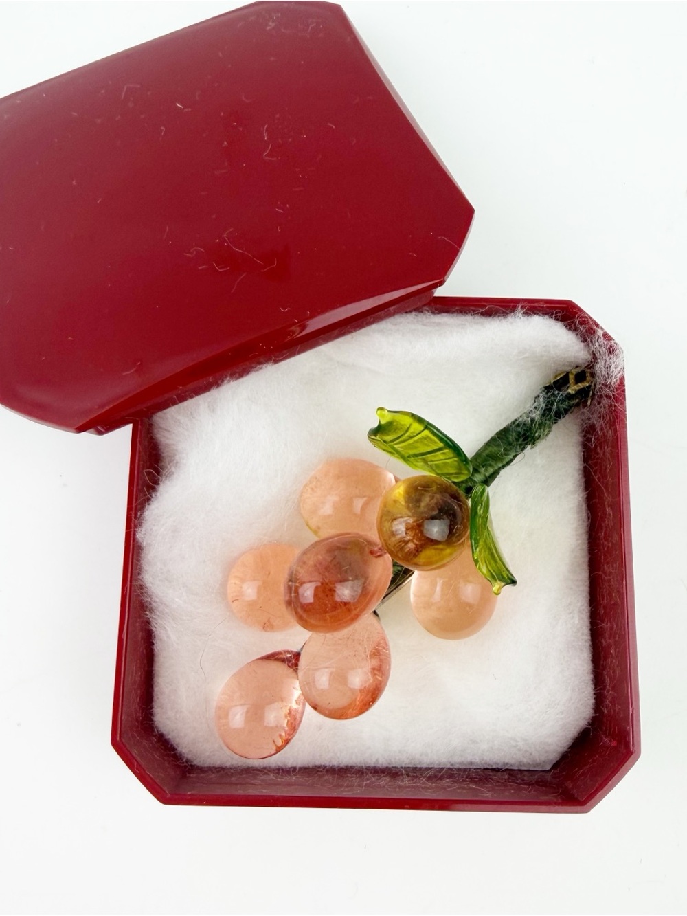 Vtg 90s Avon Italy Peach Pink Grape Lucite Cluster Pin Brooch Box New